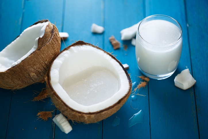 10 beneficios de la leche de coco para el cabello,