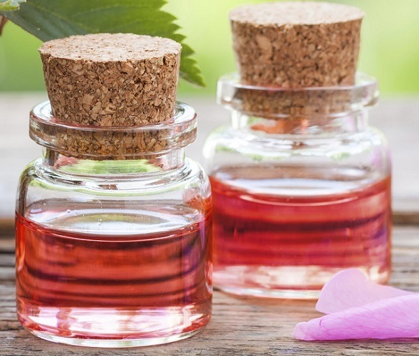 9 secretos de belleza del aceite de semilla de rosa