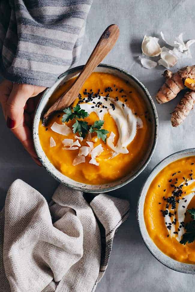 Receta de sopa curativa de zanahoria con jengibre y cúrcuma